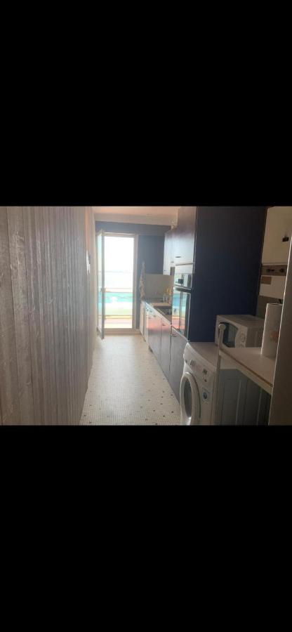 Spacious Bright Nest With Balcony Facing The Sea Порнише Екстериор снимка